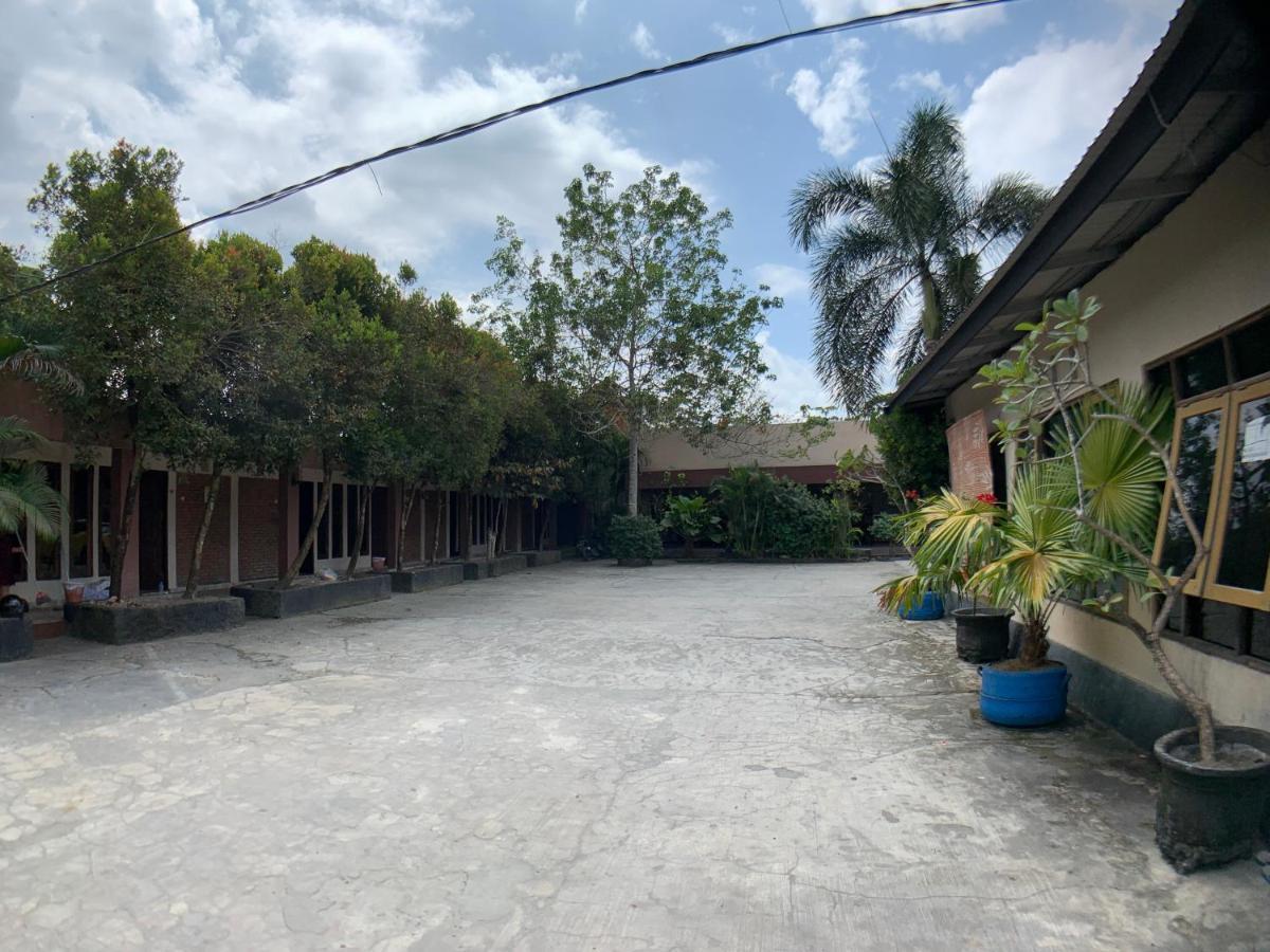 Wisma Madagaskar Palangka Raya Exterior photo