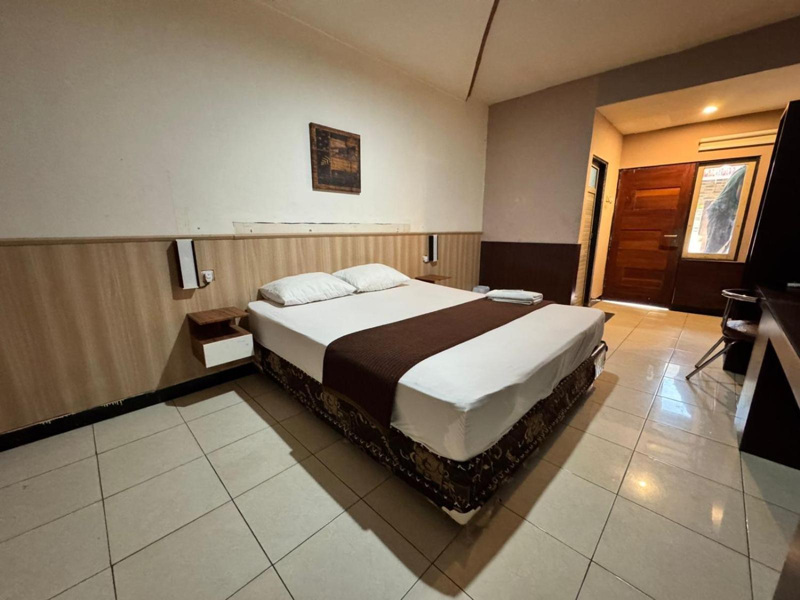 Wisma Madagaskar Palangka Raya Exterior photo